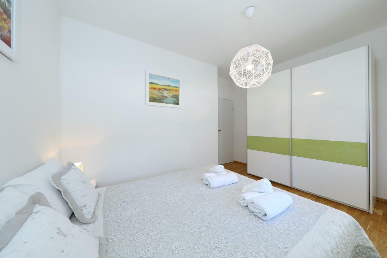 Apriori Apartments - Free Parking Zadar Exteriör bild